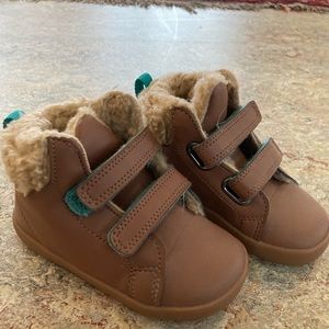 Ten Little Furry Top Toddler Sneaker - size 6.5  minimalist zero drop shoes!